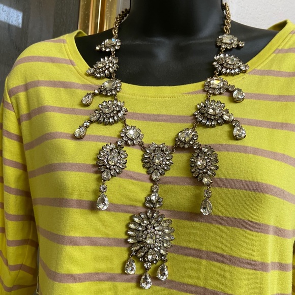 🔥JCrew Rare Large Crystal Antique Gold Necklace - Picture 6 of 8